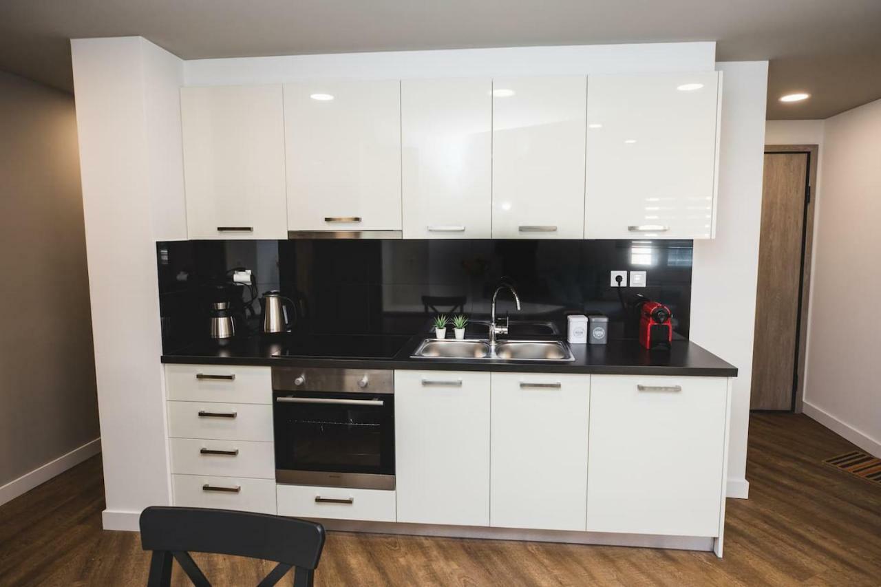 Gaspar Apartment - 4Th Floor - Renovated 2019 Athena Bagian luar foto